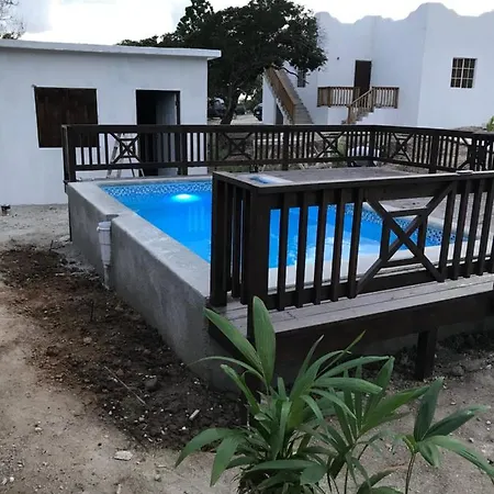 Azteca Villas Treasure Beach Exterior photo